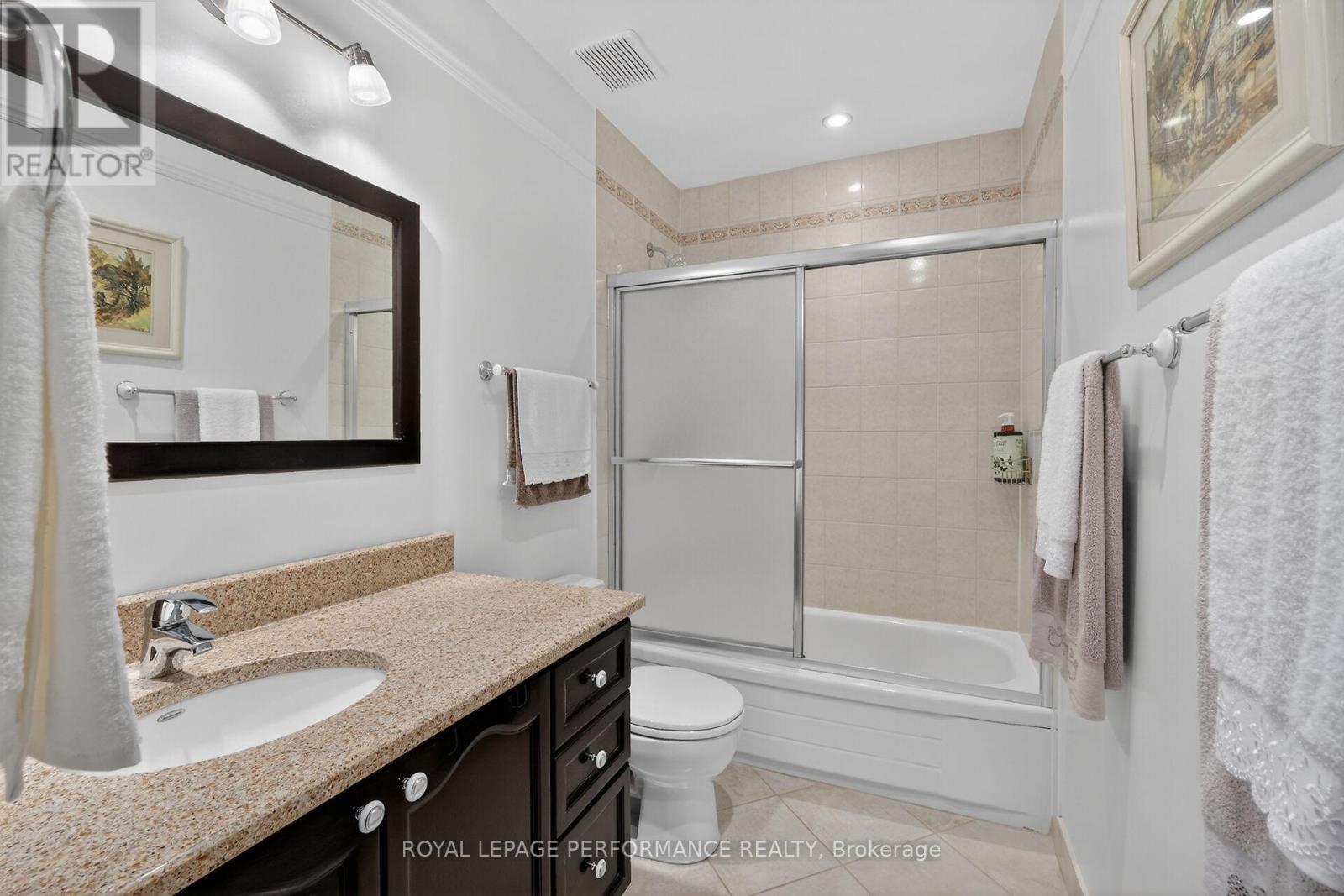 569 PRINCESS LOUISE DRIVE - 28