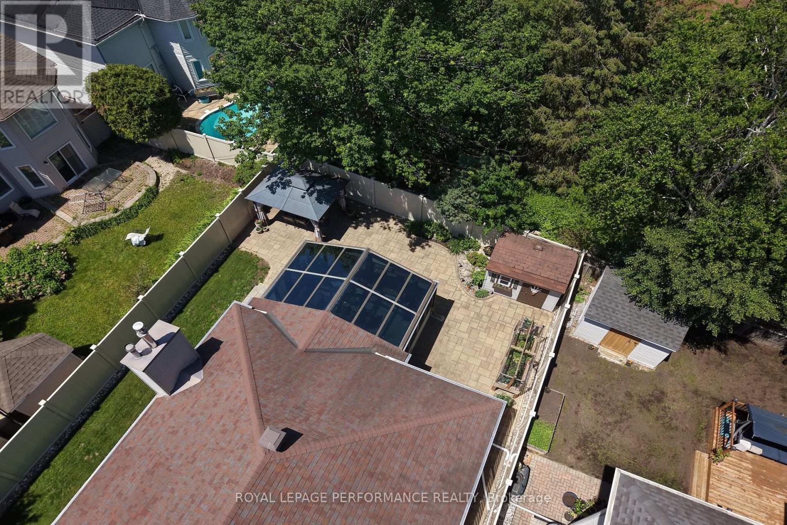 569 PRINCESS LOUISE DRIVE - 46
