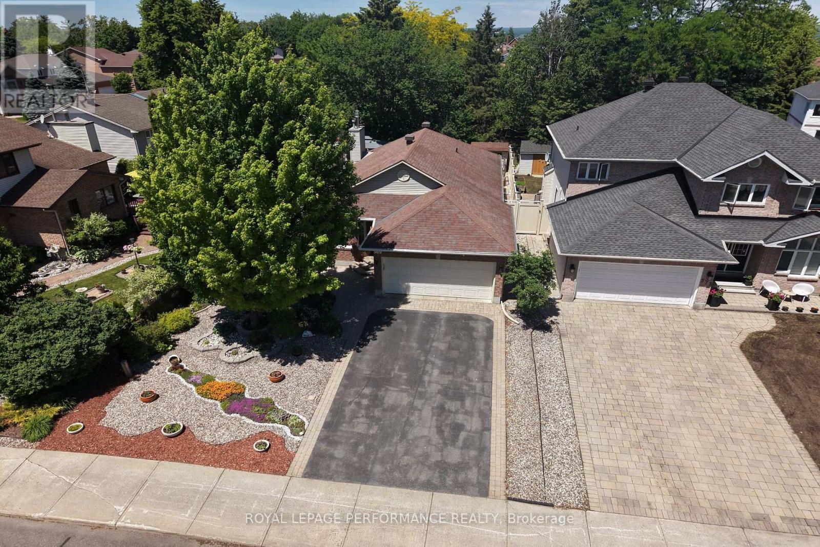 569 PRINCESS LOUISE DRIVE - 50