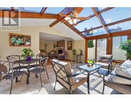 Sunroom - 569 Princess Louise Drive, Ottawa, ON K4A1Z1 Photo 8