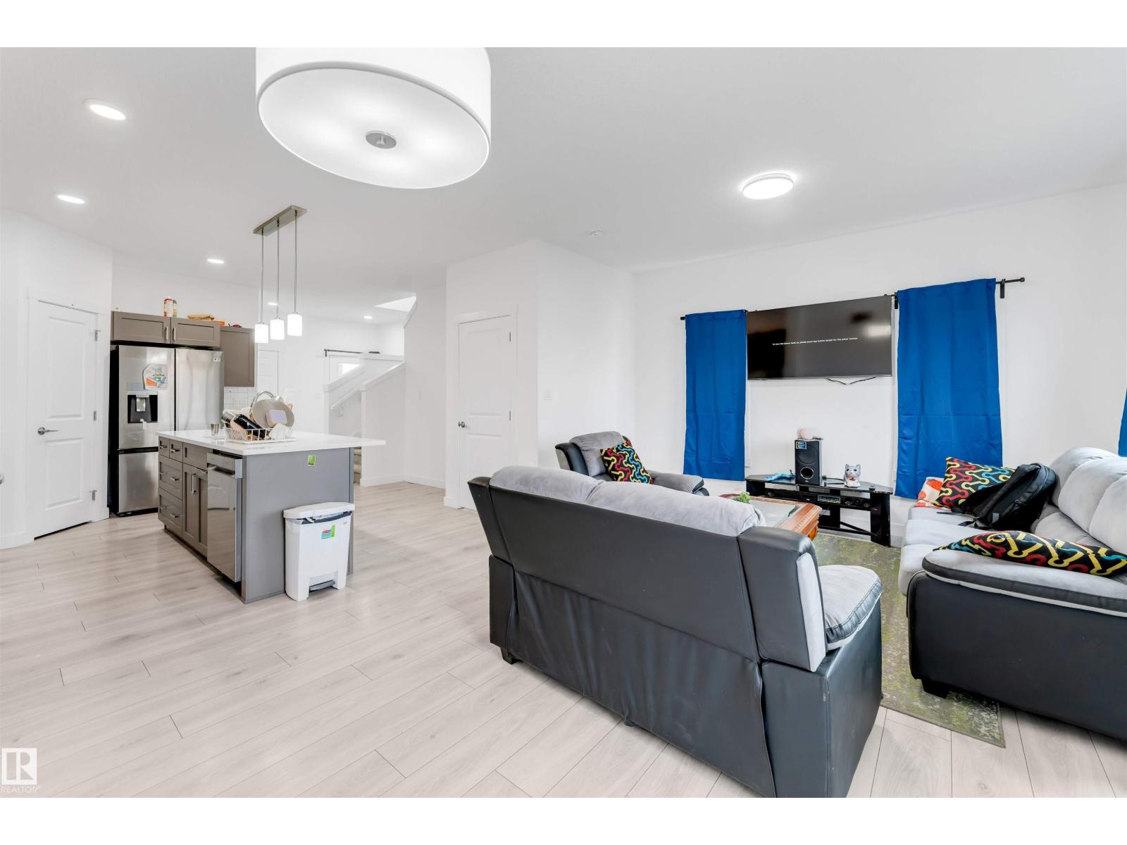 #1 2710 66 ST SW - 16
