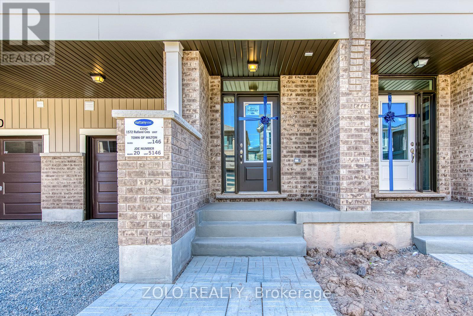 1572 RUTLAND CRESCENT - 2