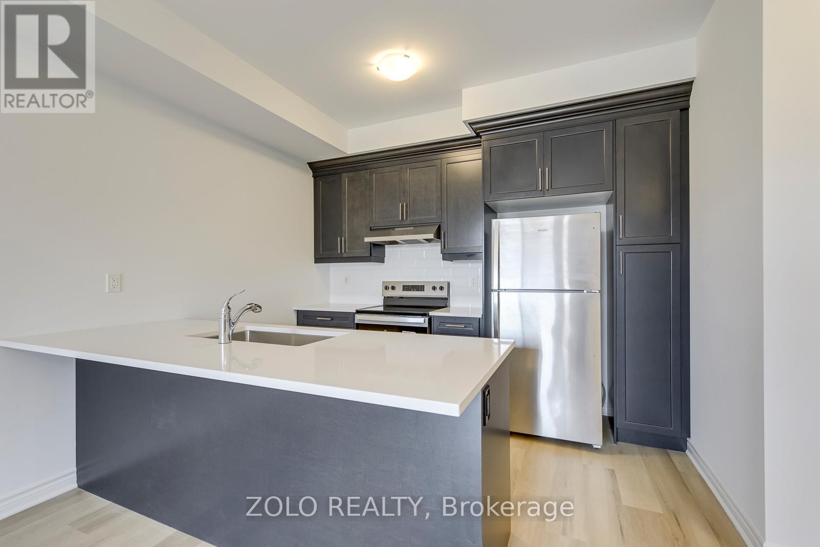 1572 RUTLAND CRESCENT - 6