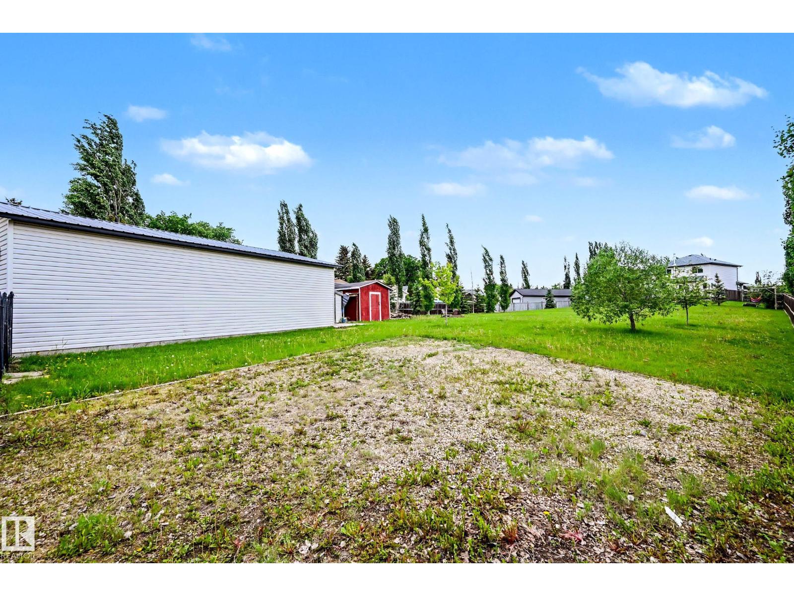 62 GREYSTONE CR - 39