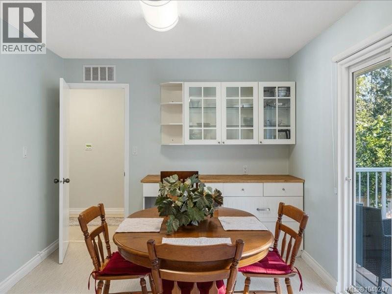 2128 Thomas Park Dr - 12