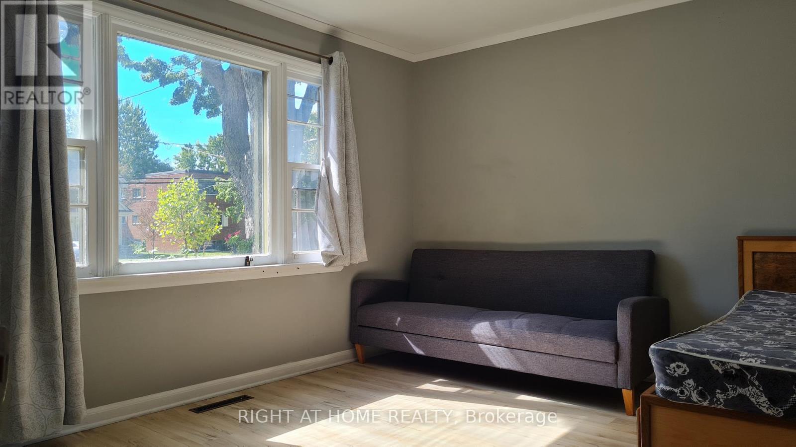310 GREY STREET - 3