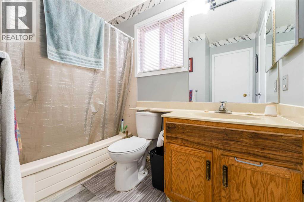 6087 Martingrove Road NE - 12