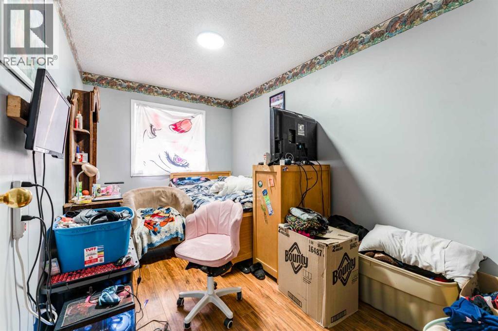 6087 Martingrove Road NE - 9