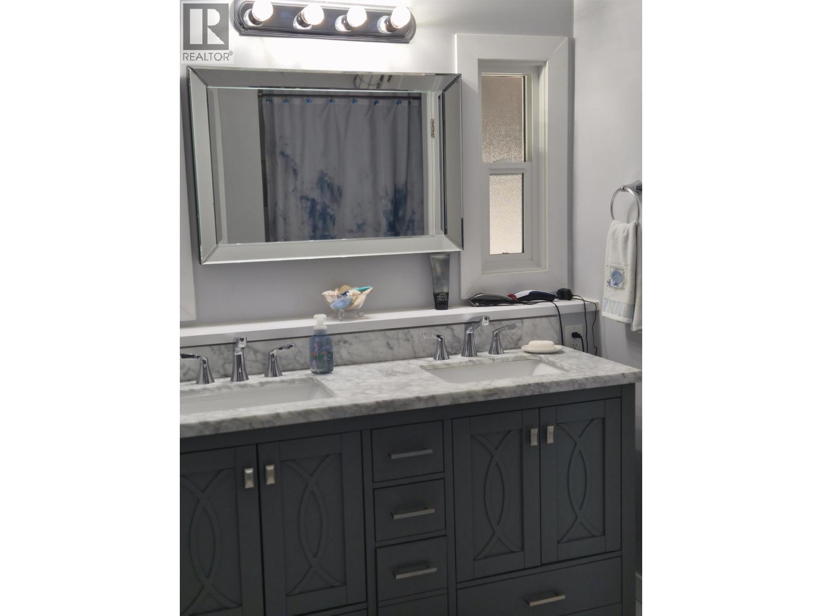 4920 DAMMS ROAD - 12
