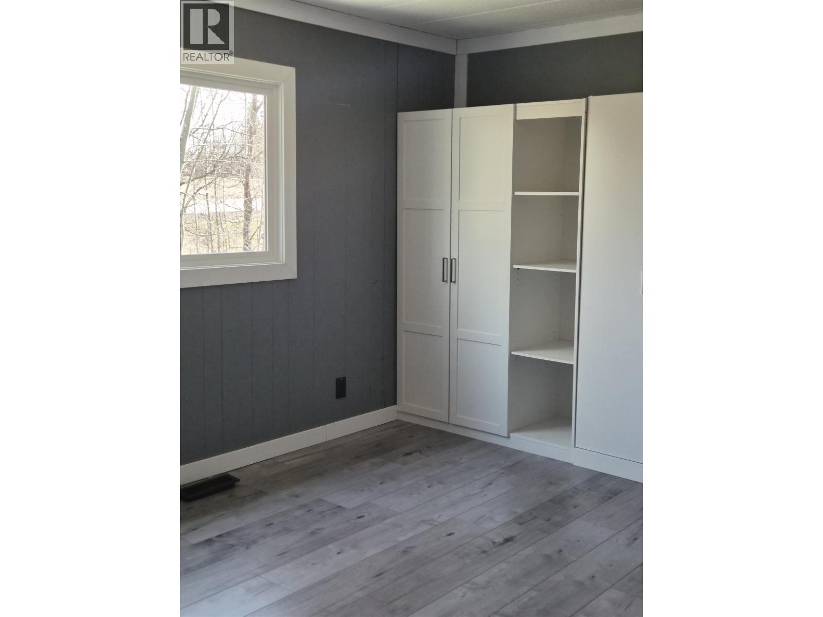 4920 DAMMS ROAD - 11