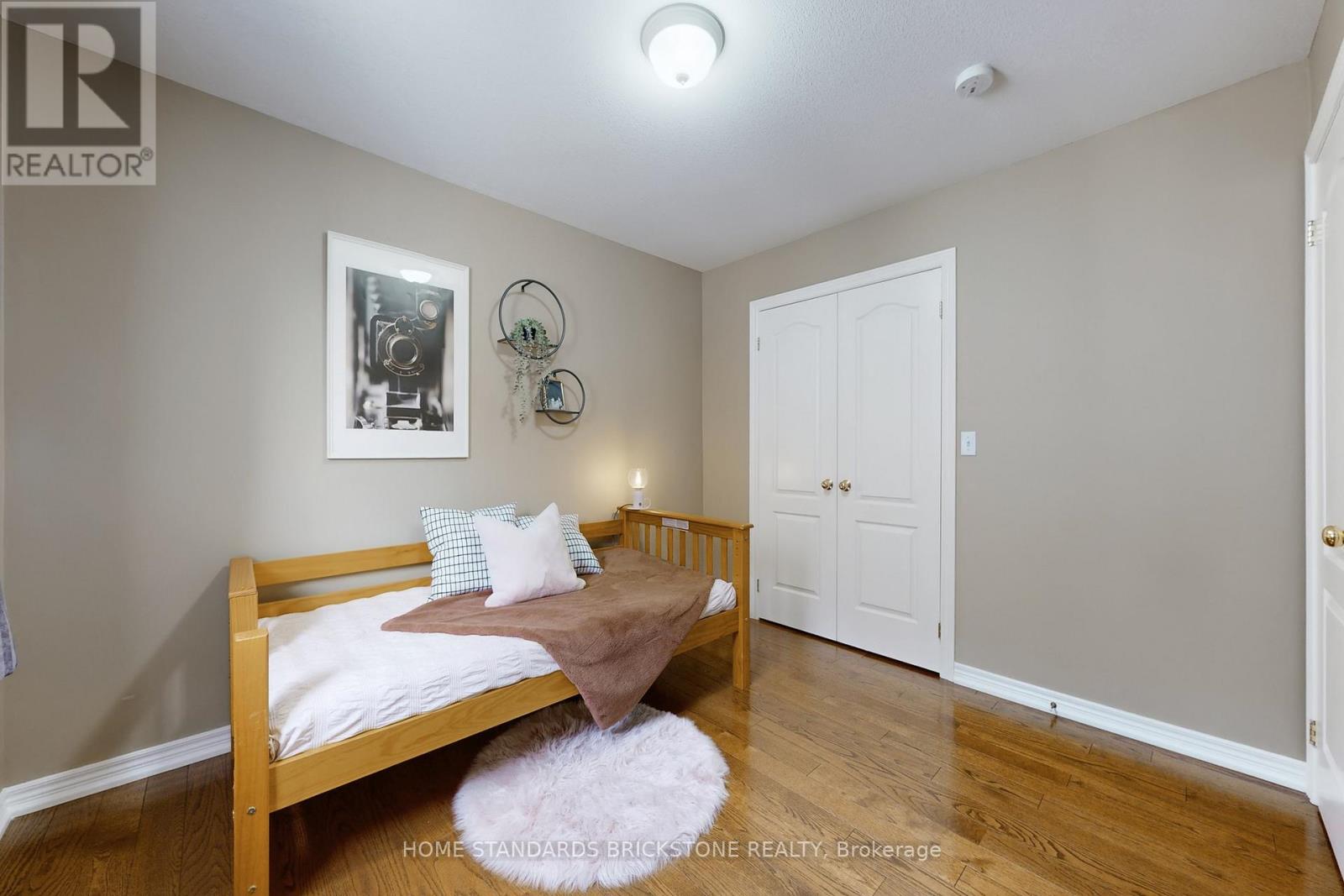 412 AUTUMN CRESCENT - 19