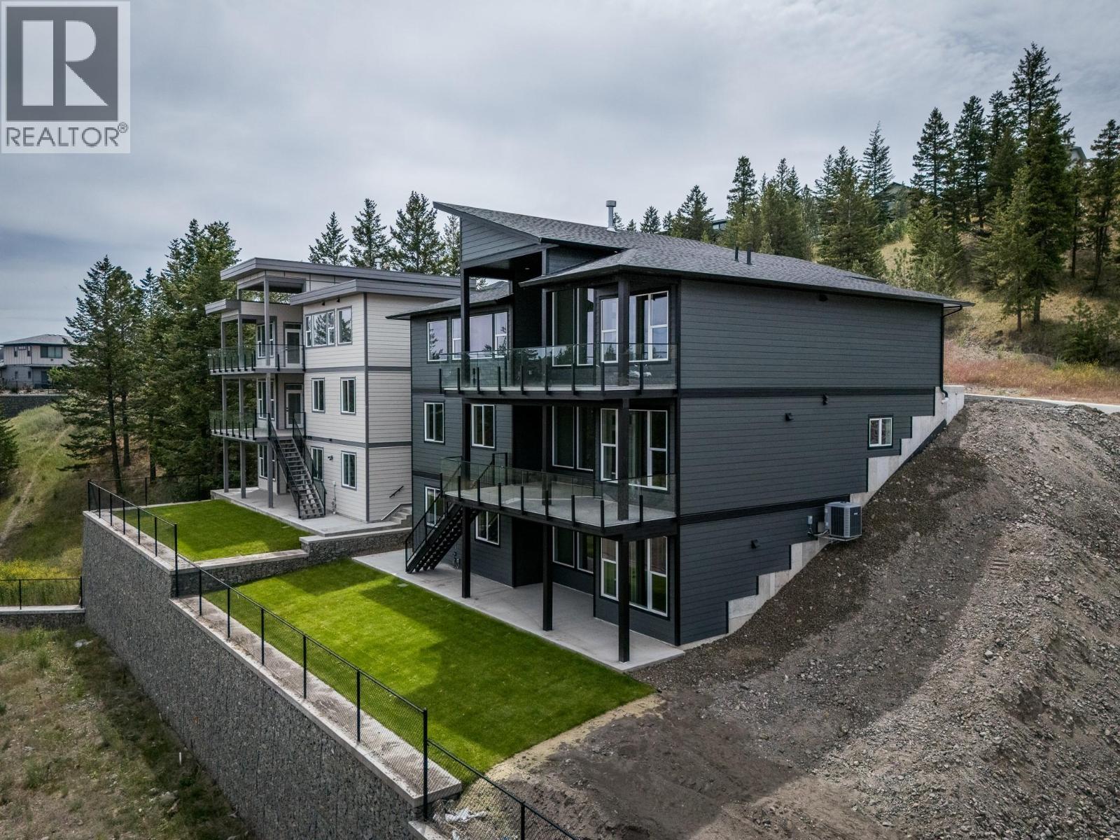 2138 LINFIELD Drive - 48