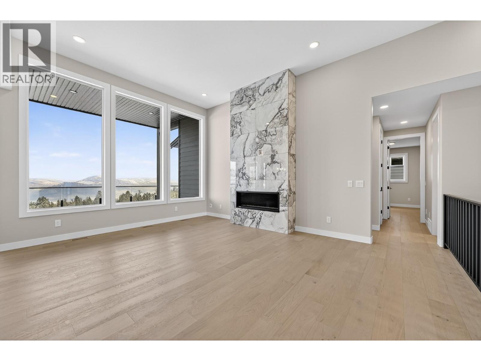 2138 LINFIELD Drive - 5