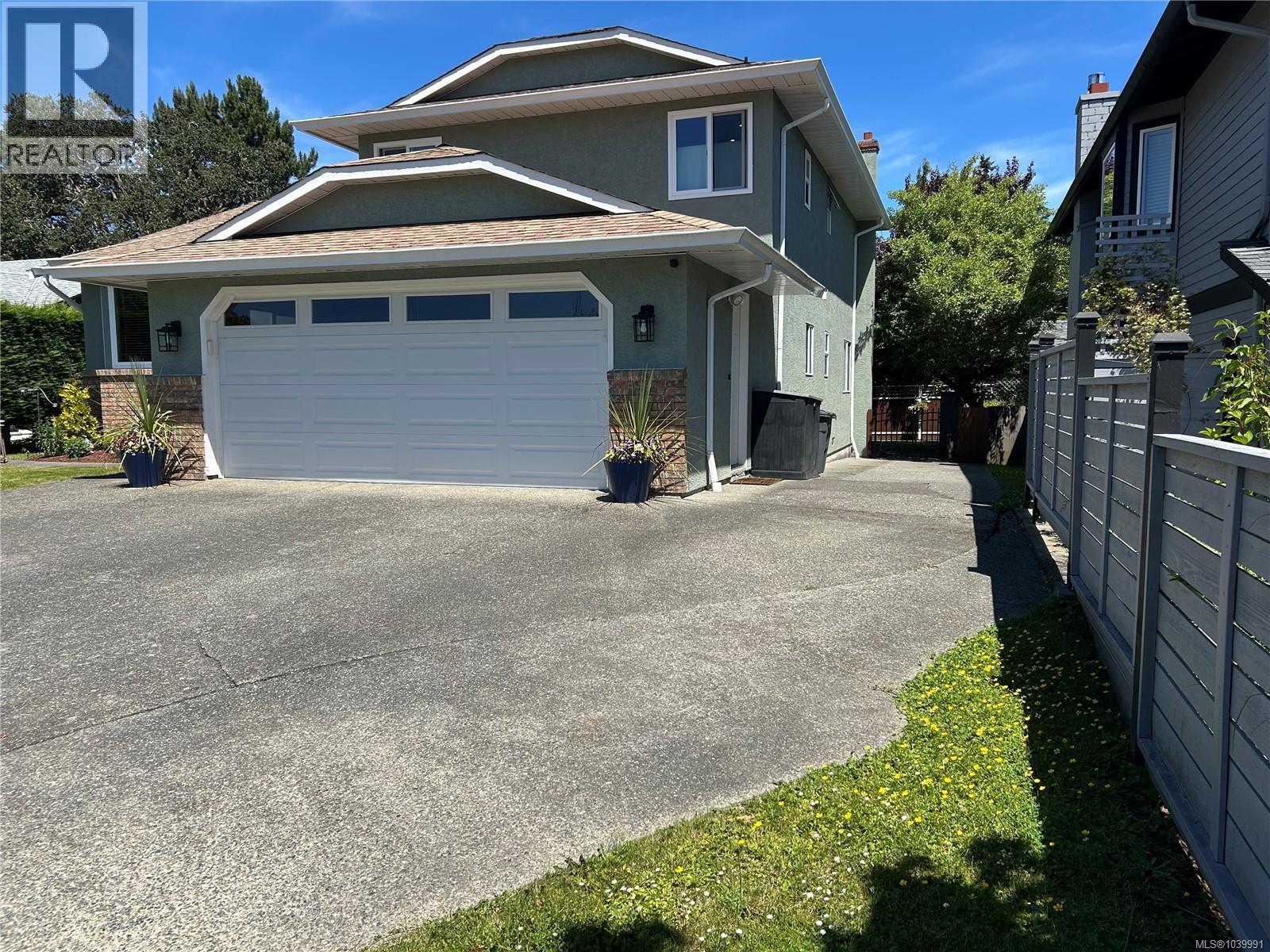 4256 Ponderosa Cres - 26