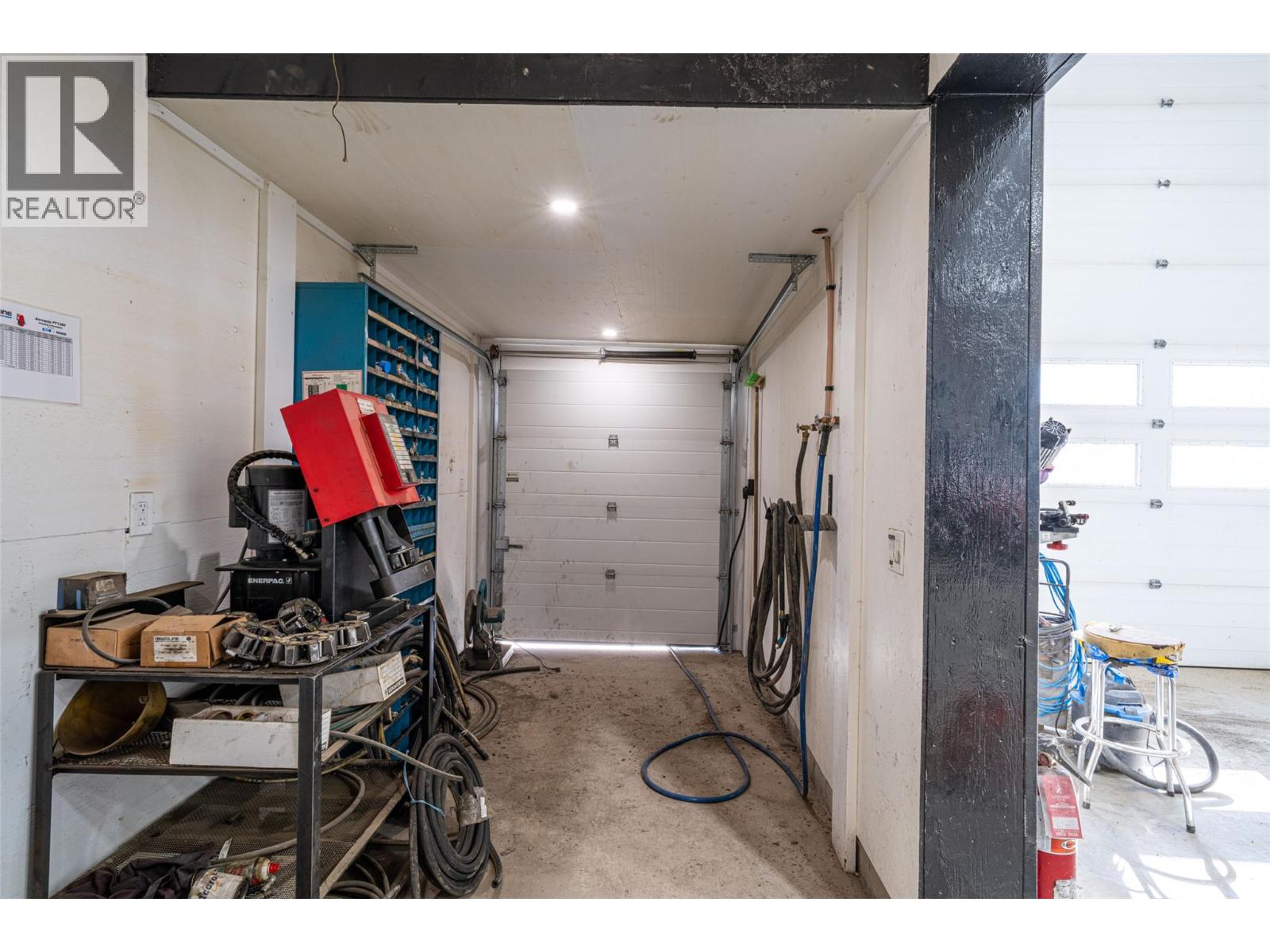 40 Gibson Road - 40