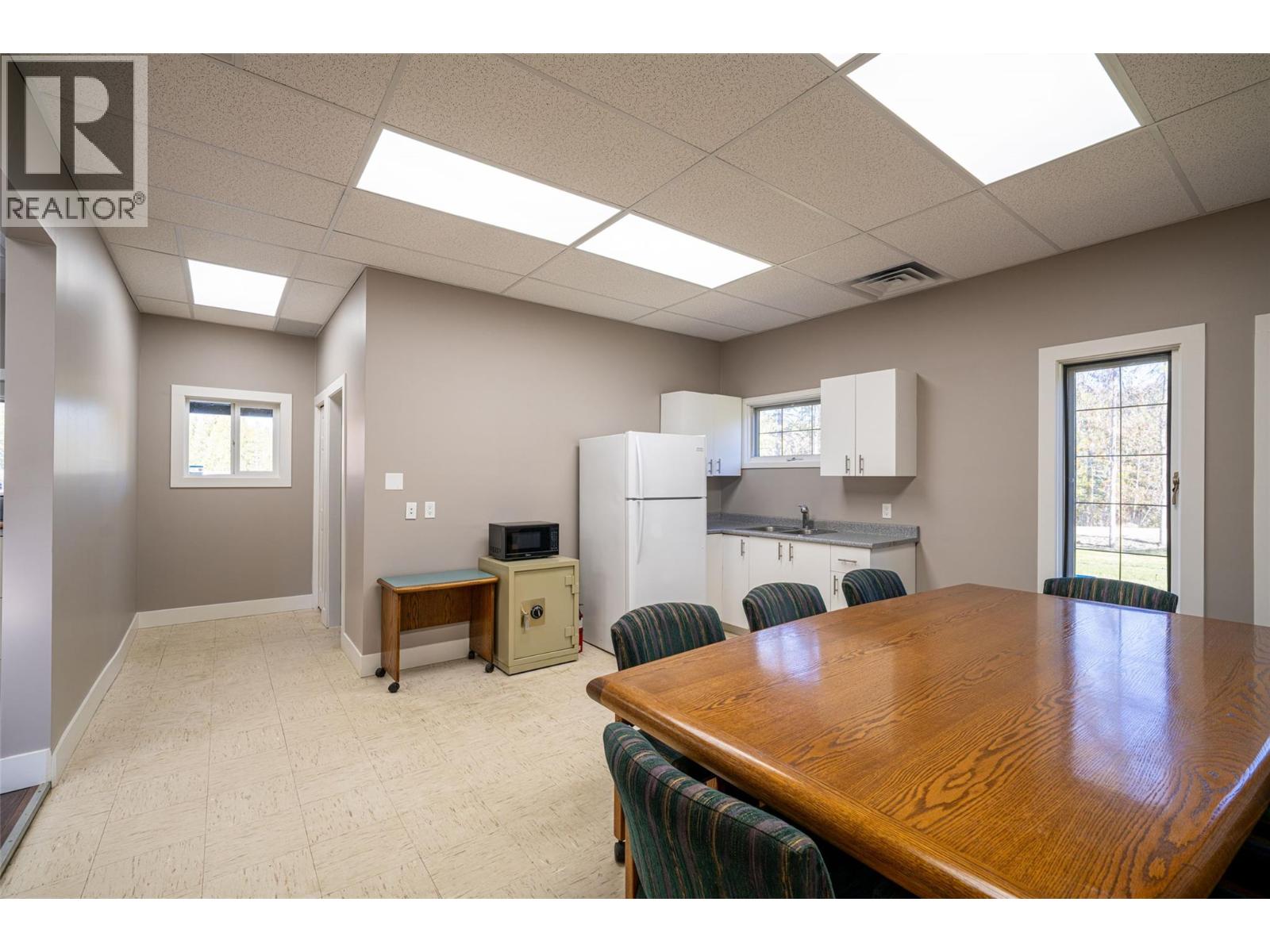 40 Gibson Road - 24