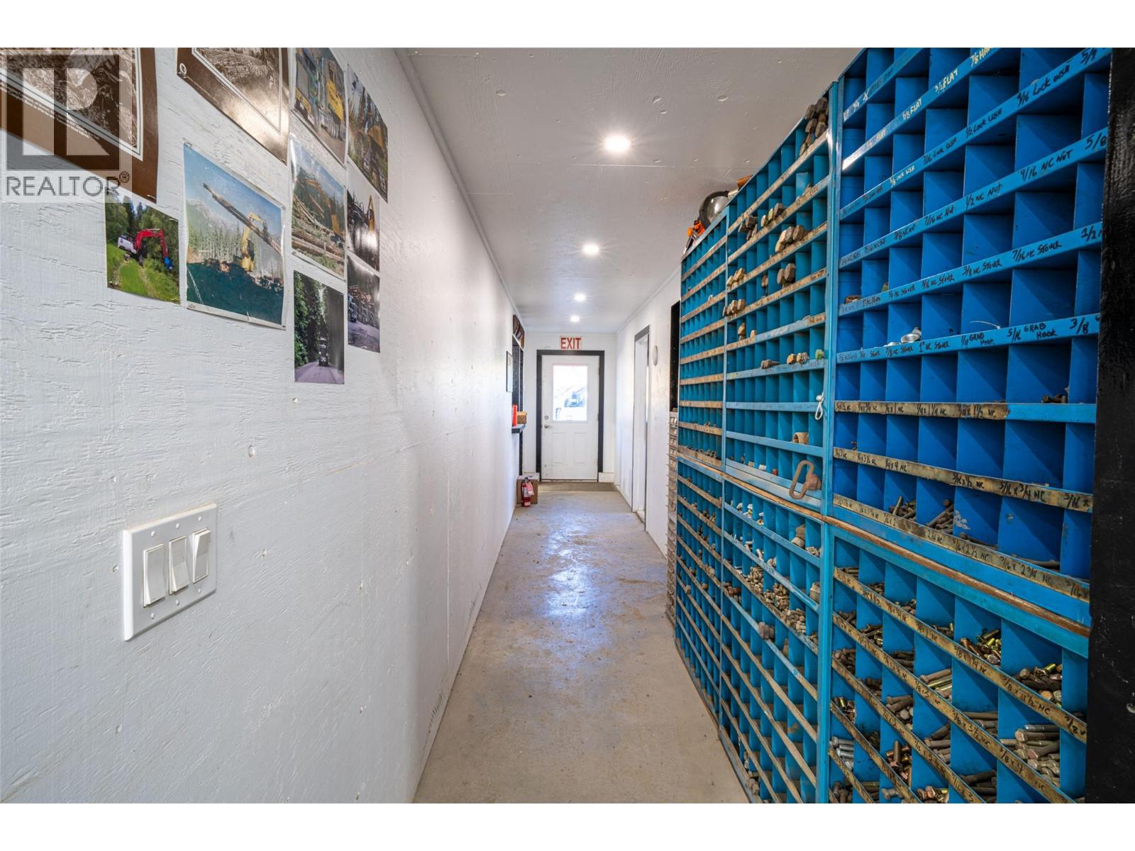 40 Gibson Road - 41