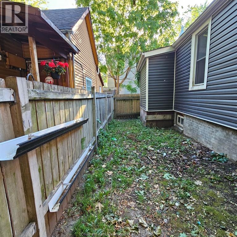 201 PARK STREET - 20
