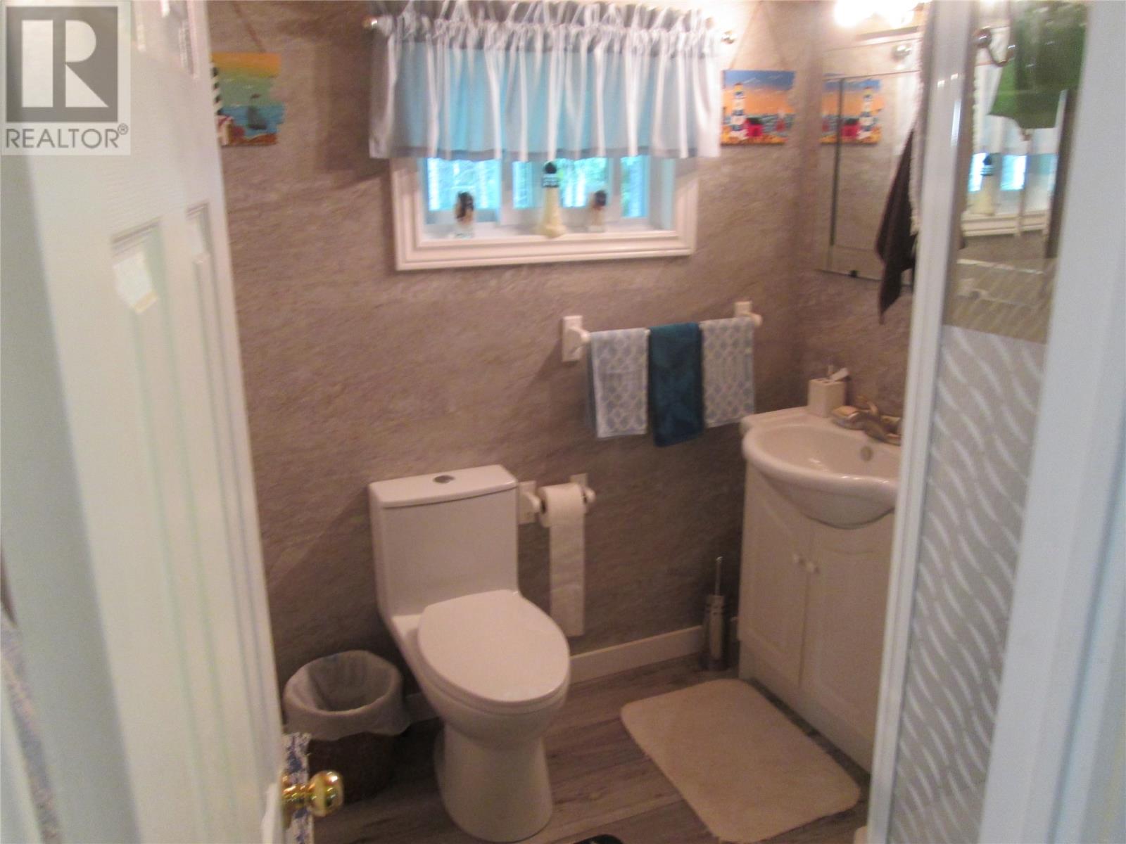 29058 Twin Ponds Highway - 27