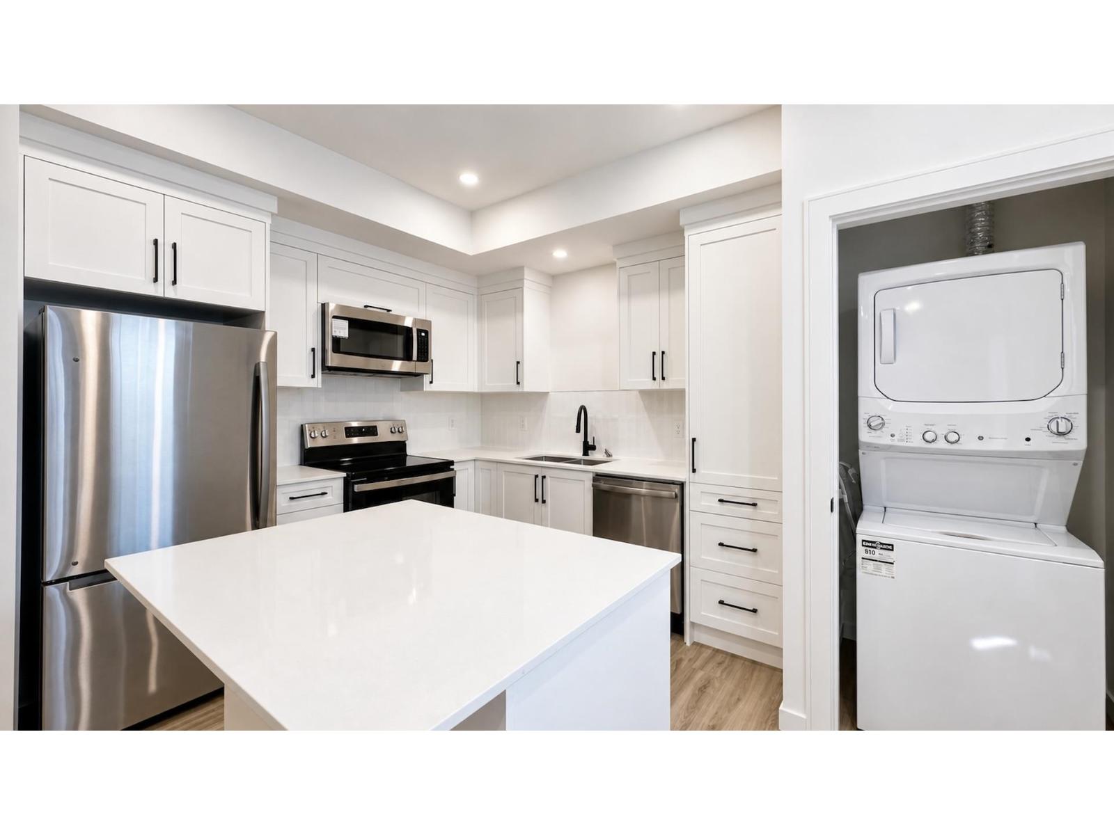 19664 76A AVENUE, Langley