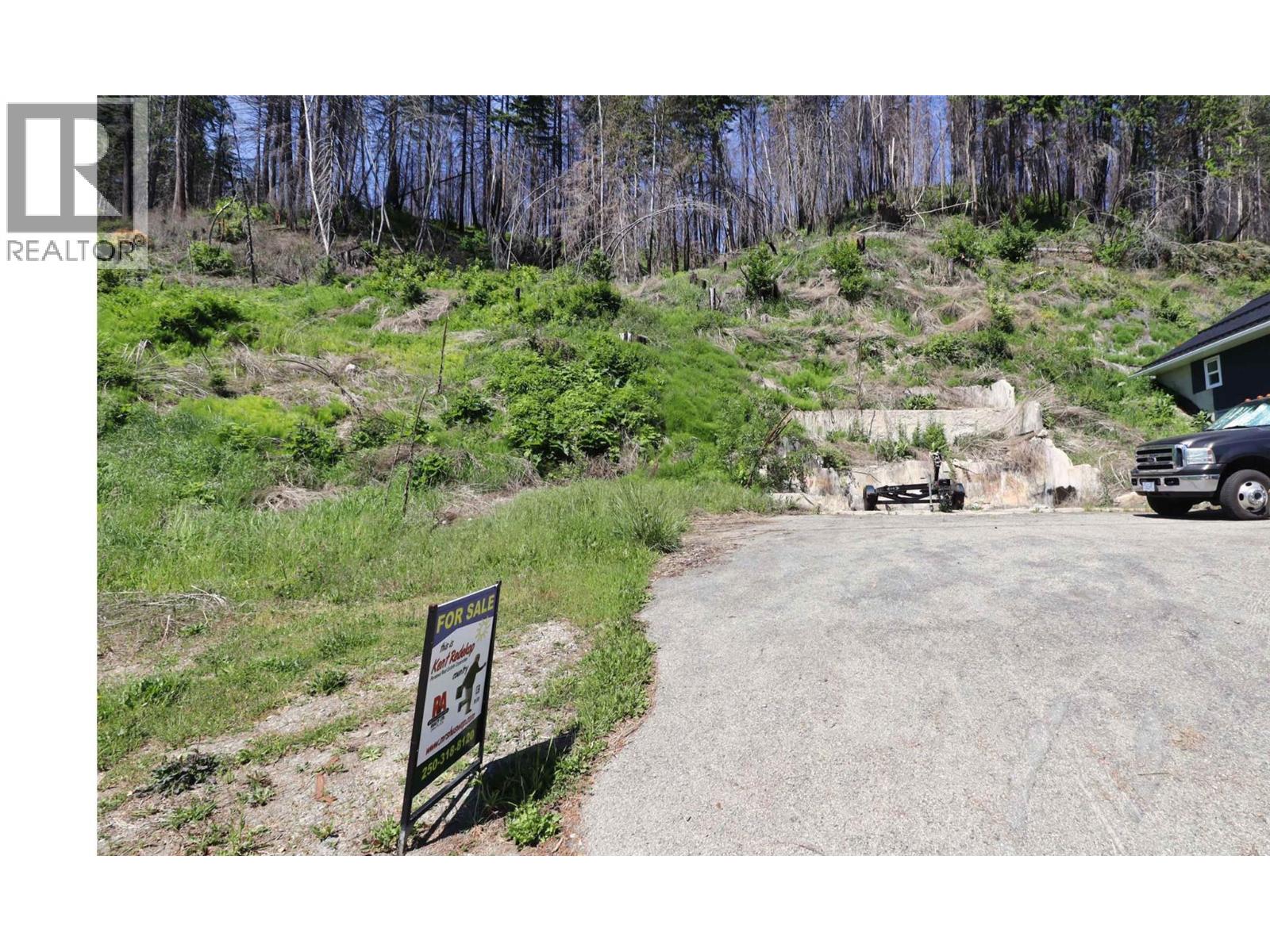 5185 Squilax Anglemont Road, Celista