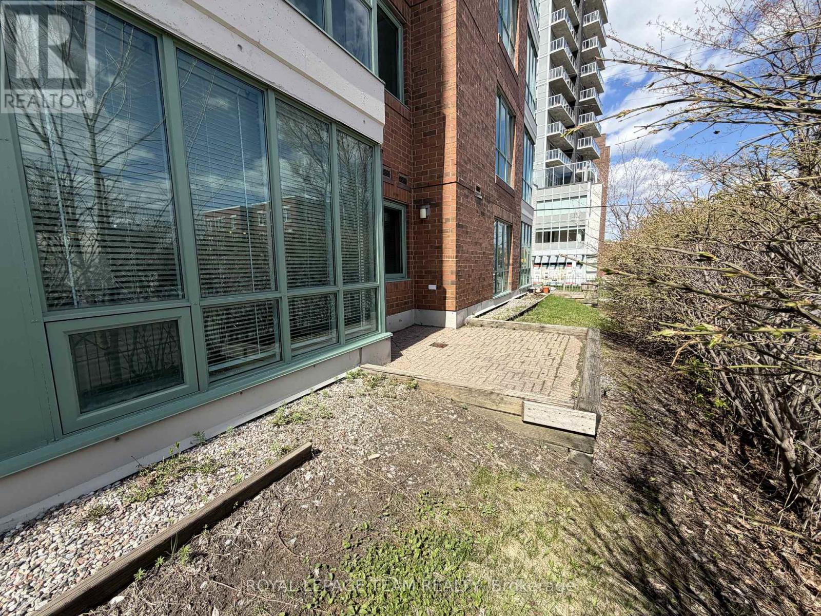 #102 550 CAMBRIDGE STREET S - 24