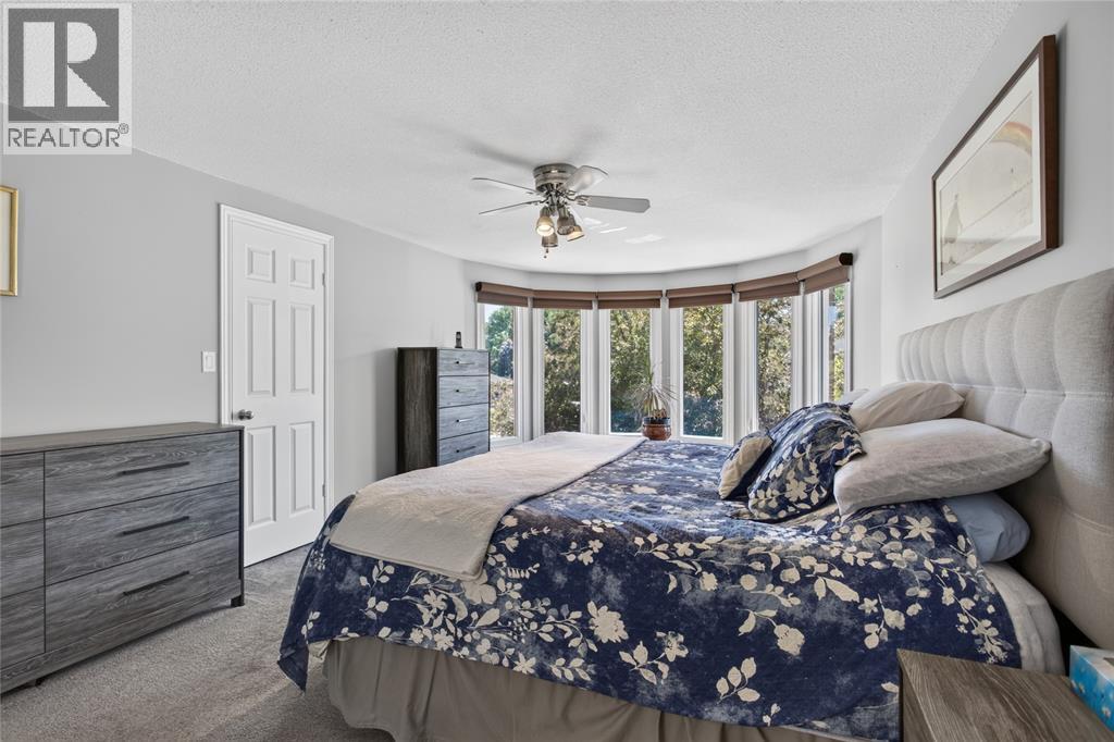2636 STONERIDGE COURT - 22