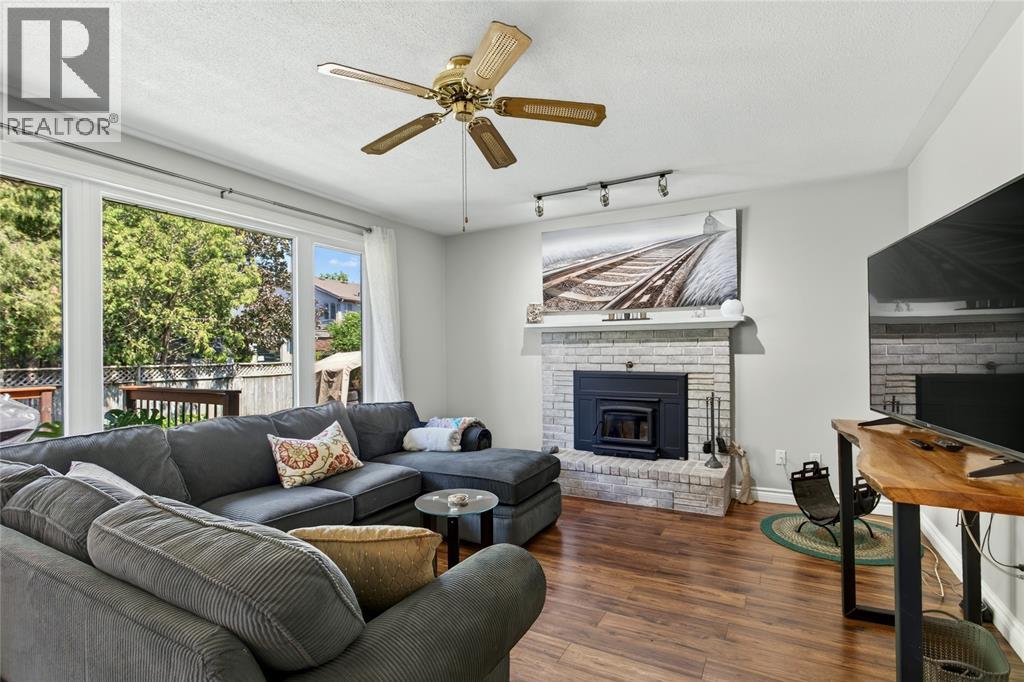 2636 STONERIDGE COURT - 18