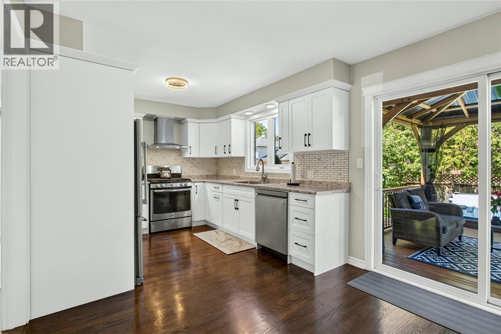 2636 STONERIDGE COURT - 11