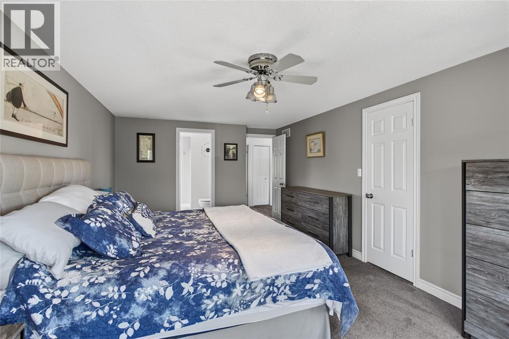 2636 STONERIDGE COURT - 23