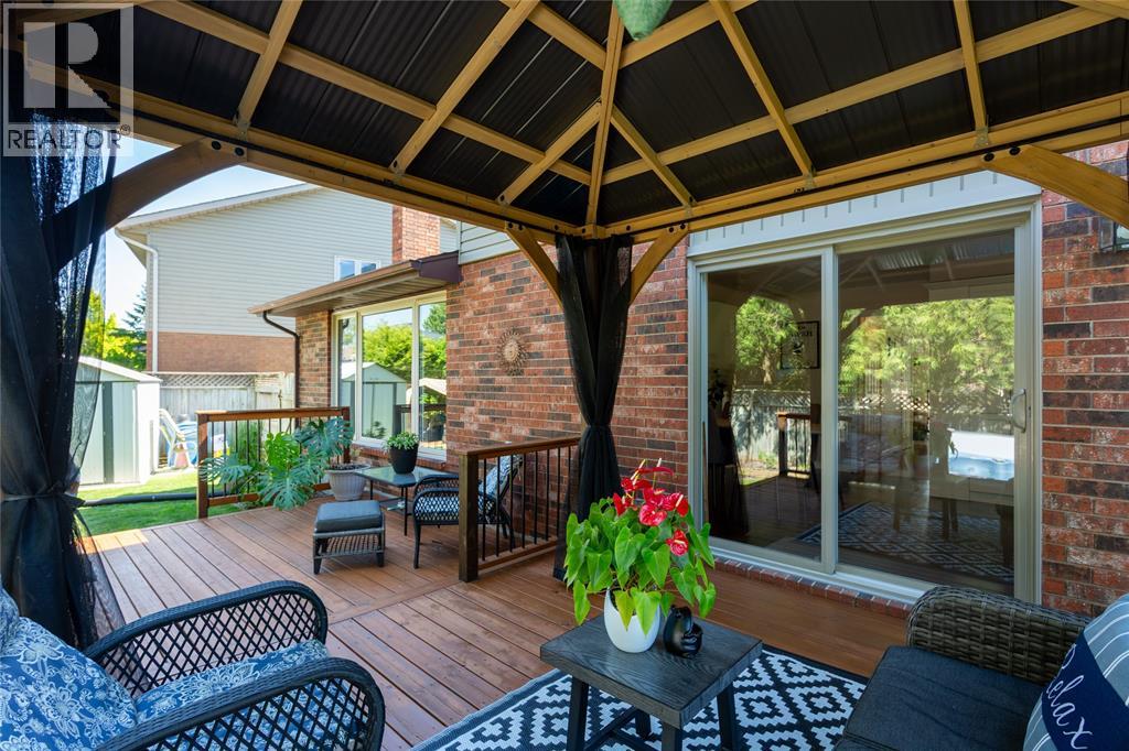 2636 STONERIDGE COURT - 36