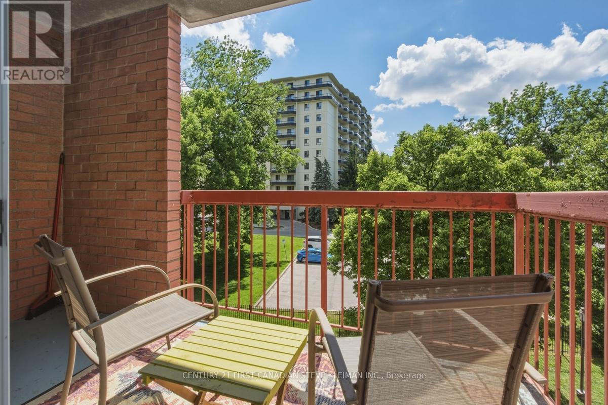 #309 693 WINDERMERE ROAD - 24
