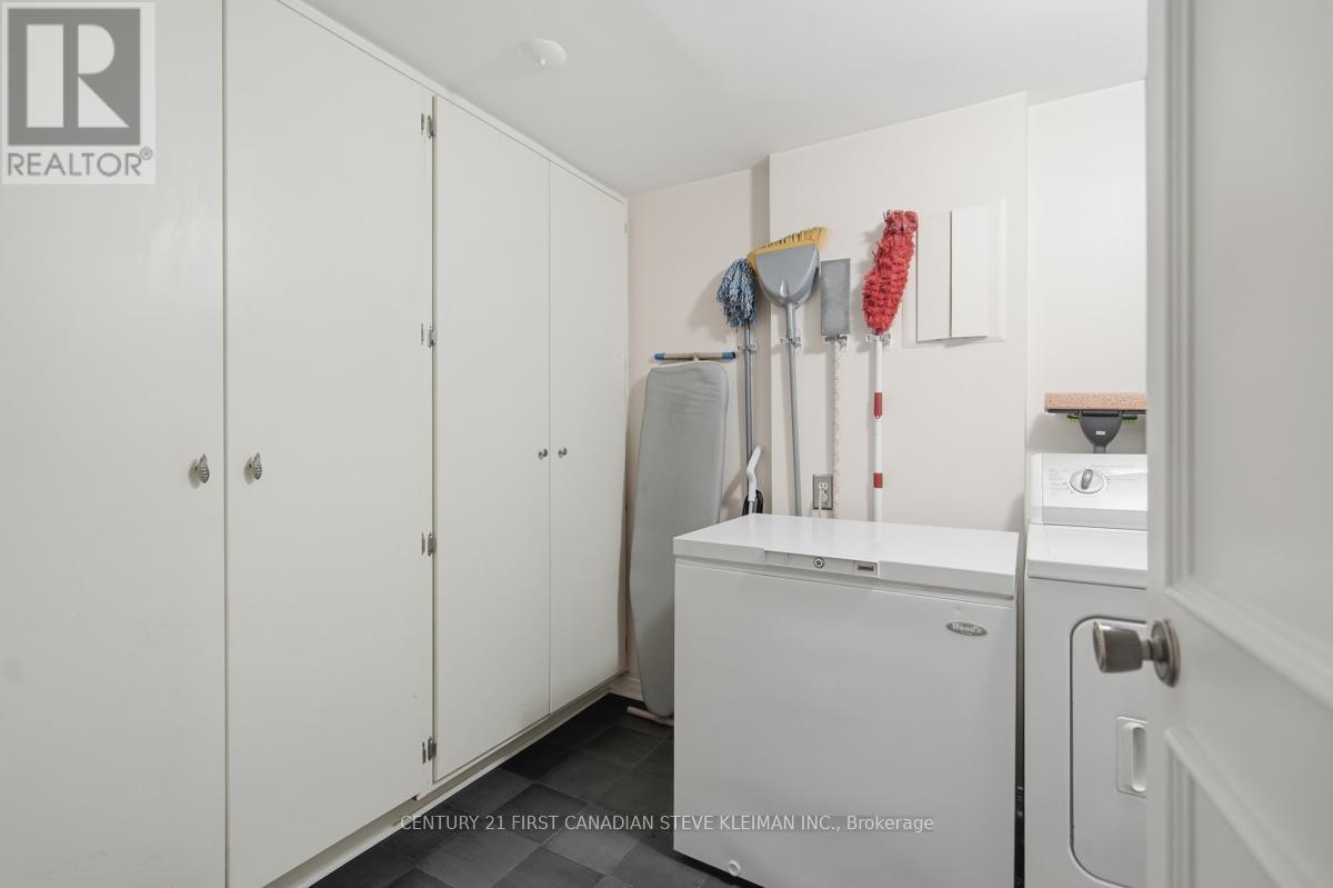 #309 693 WINDERMERE ROAD - 34