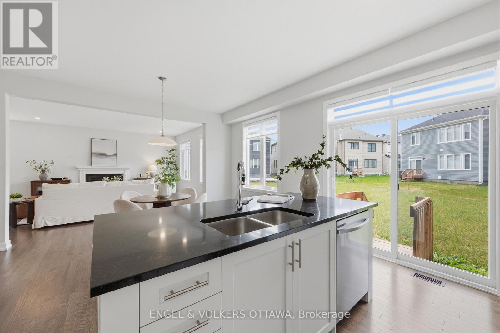 5 Bed, 4 Bath House for Sale in Ottawa – 17 PACING WALK, Ottawa – MLS# X13449096 - Image 20