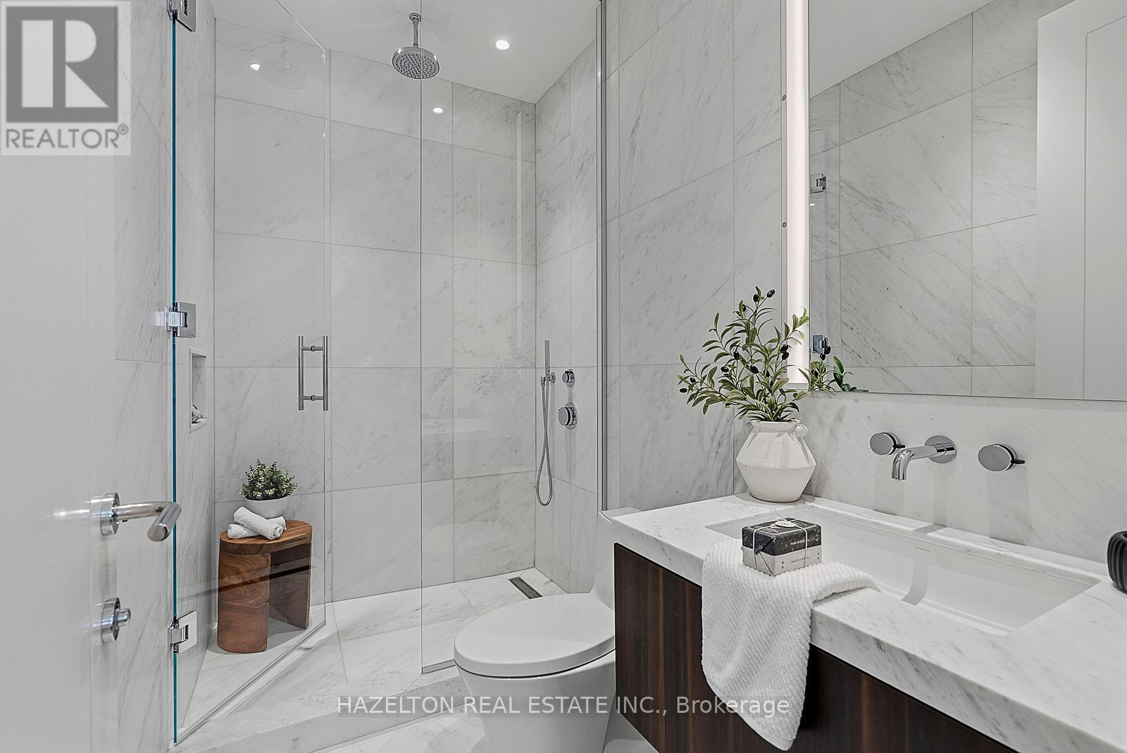 #304 7 DALE AVENUE - 37