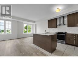 183 Harding Park Street, Newmarket, ON L3Y0E3 Photo 13