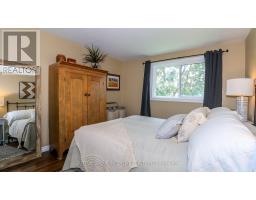 18 Jill's Court, Barrie, ON L4M4L7 Photo 12