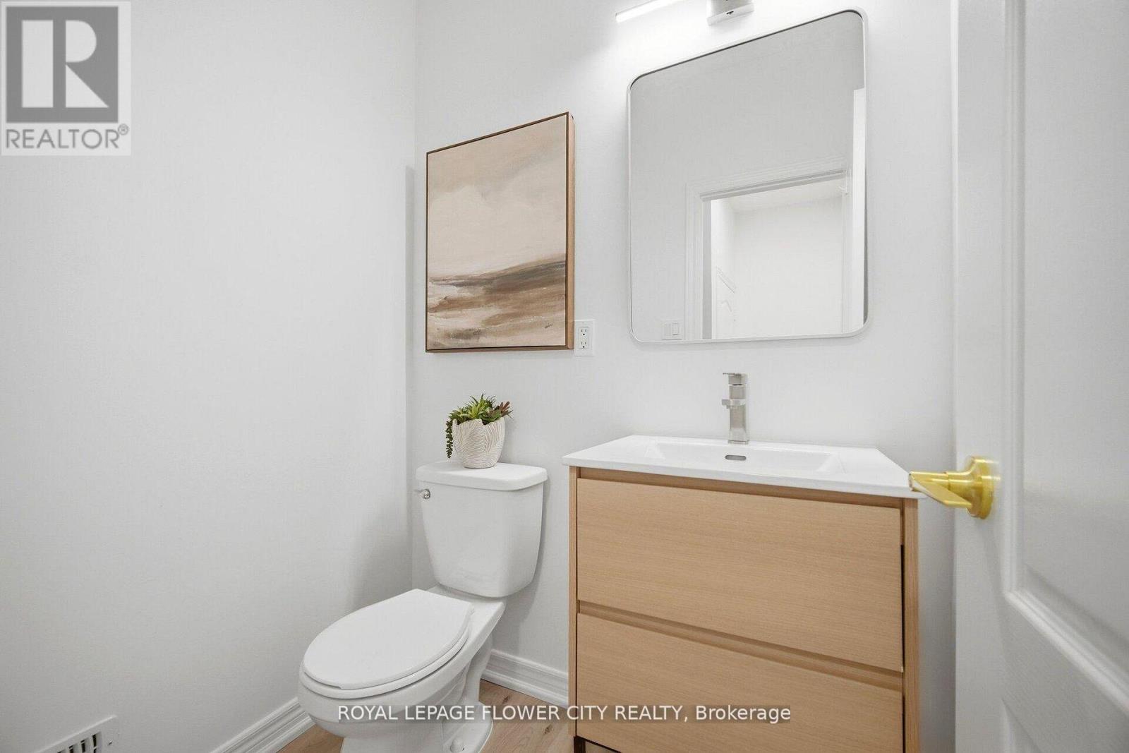 24 MARTREE CRESCENT - 16