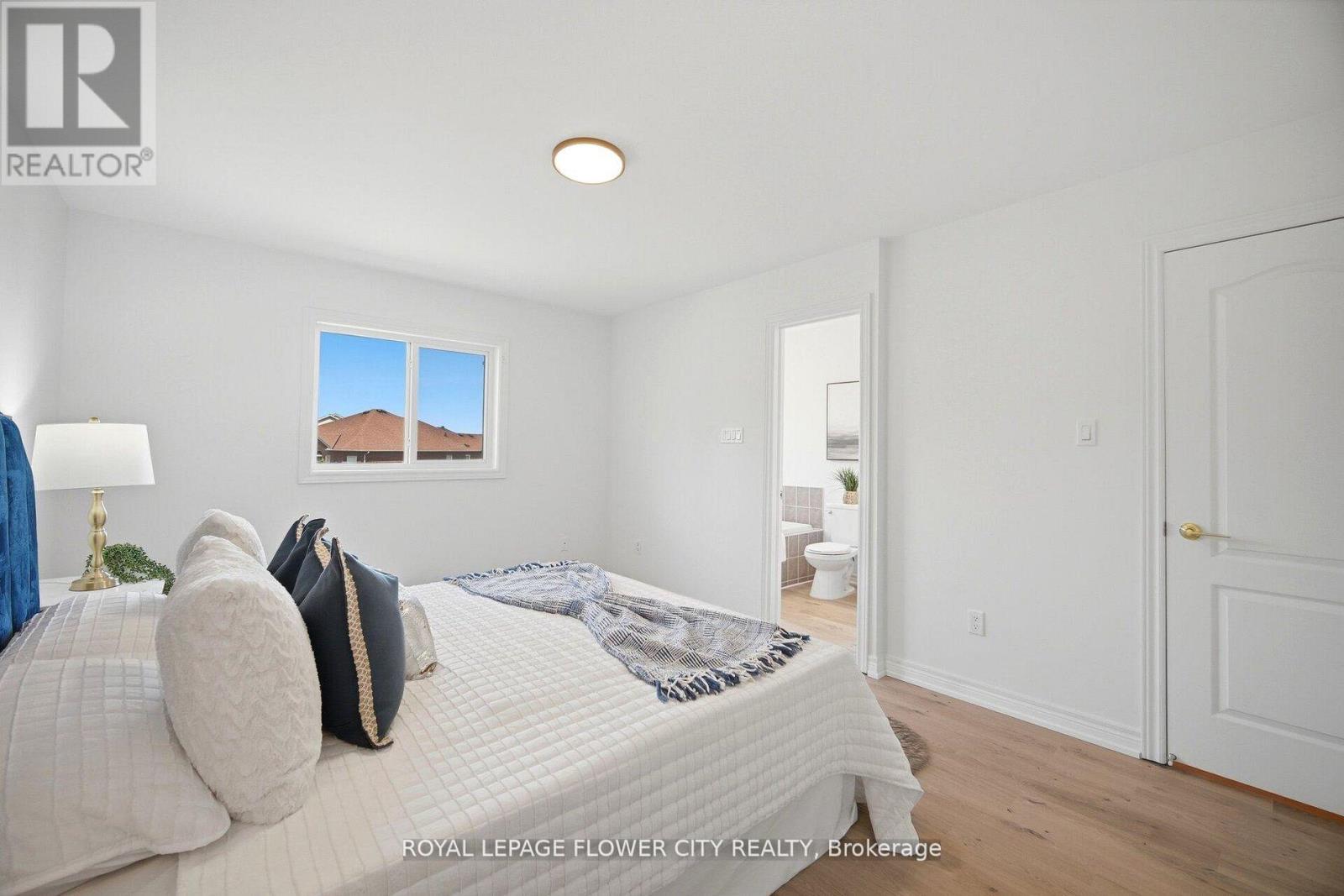 24 MARTREE CRESCENT - 20