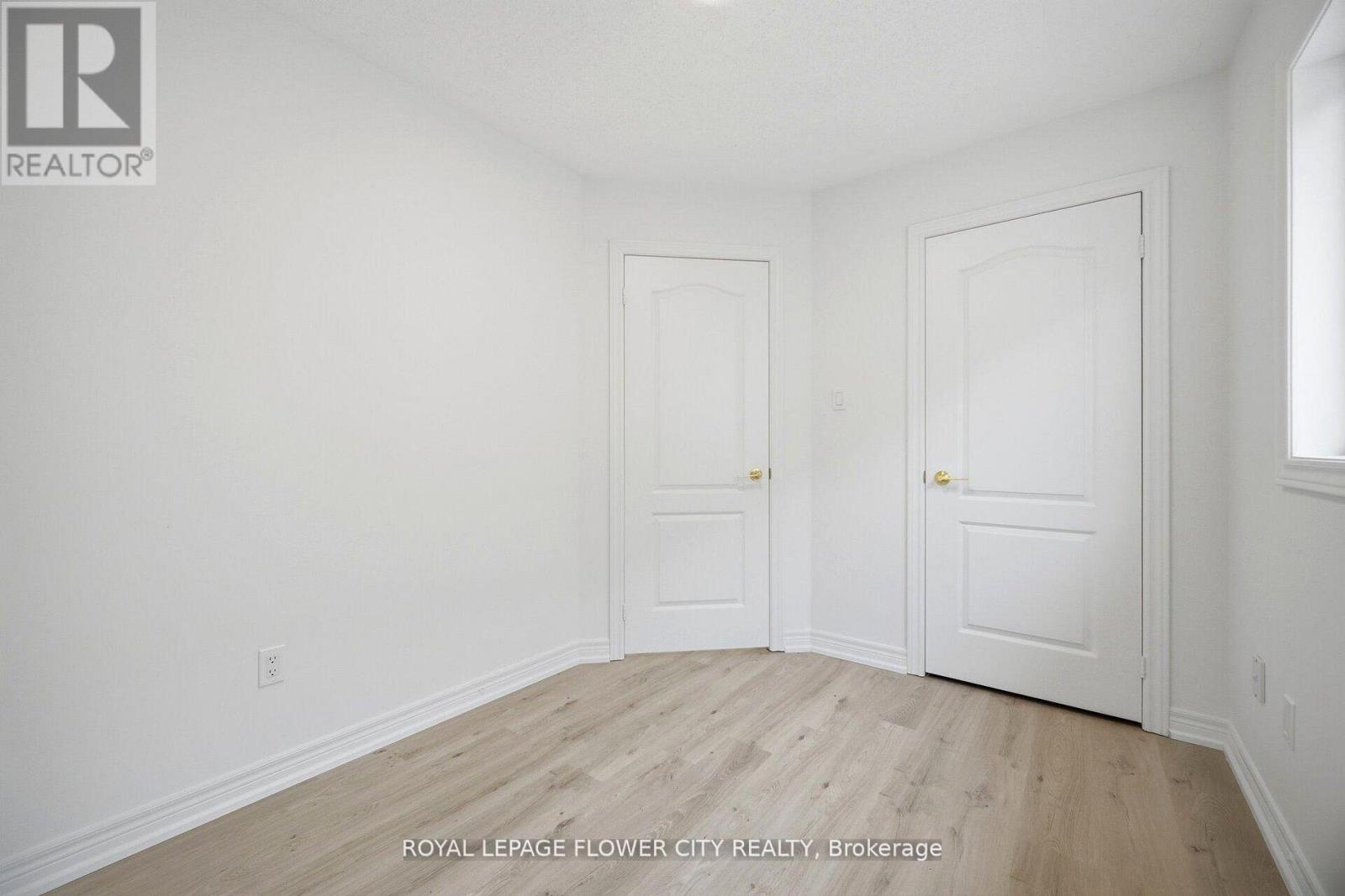 24 MARTREE CRESCENT - 28