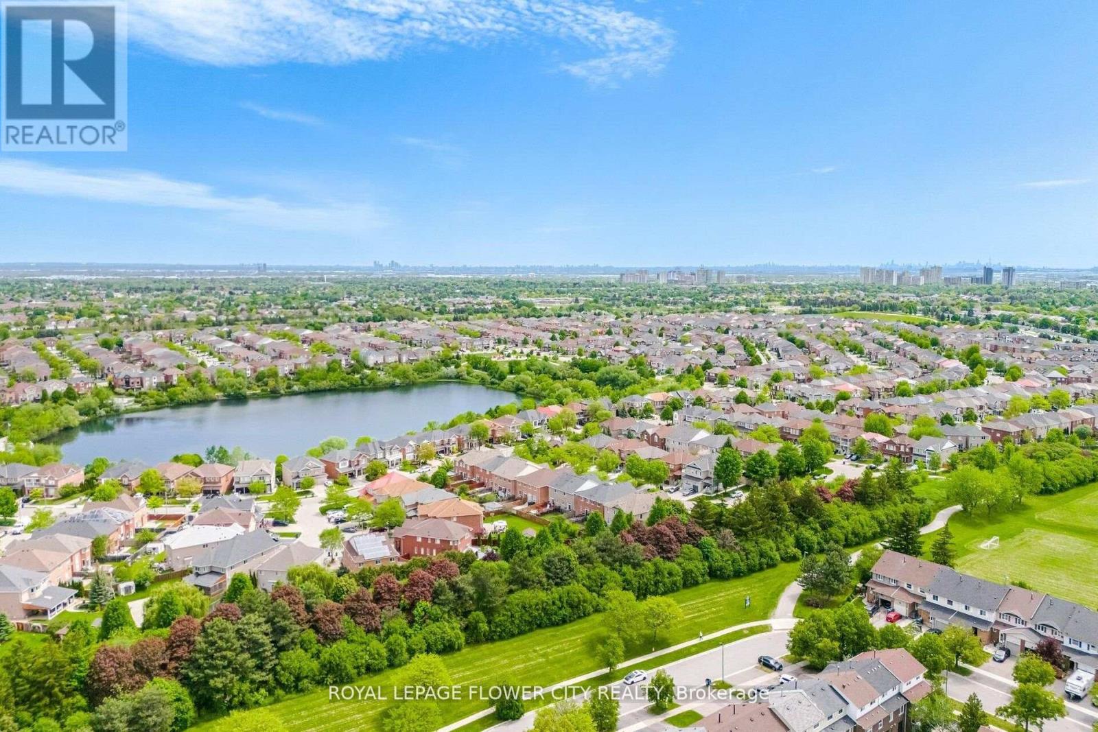 24 MARTREE CRESCENT - 37
