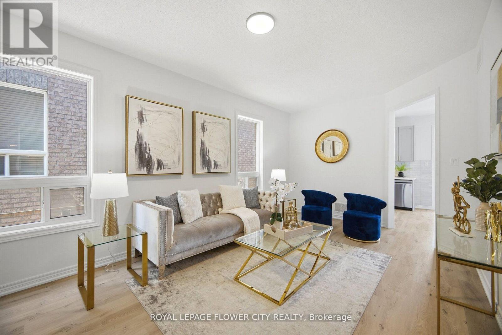 24 MARTREE CRESCENT - 8
