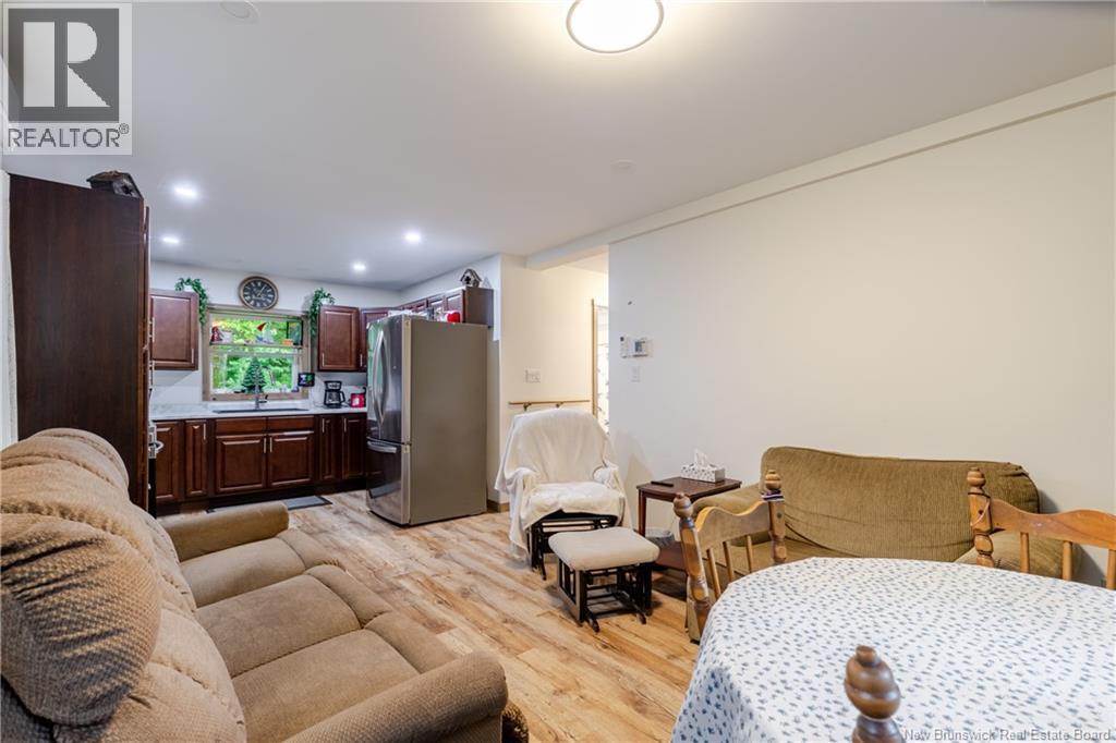 12 Shaw Street - Image 24