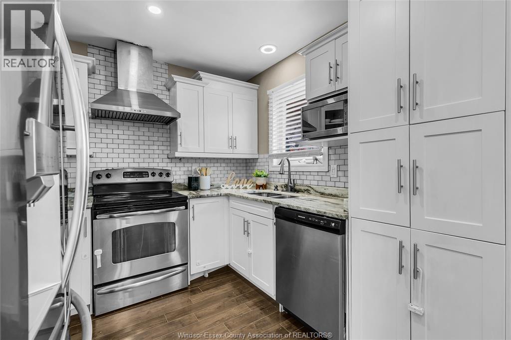 992 WHISTLER COURT - 11