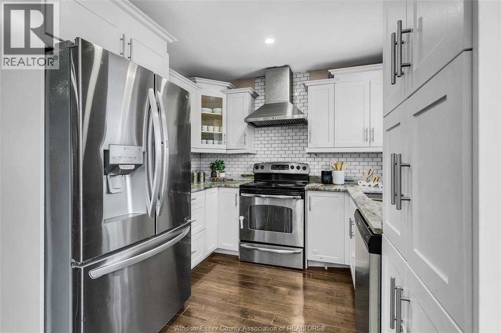 992 WHISTLER COURT - 12