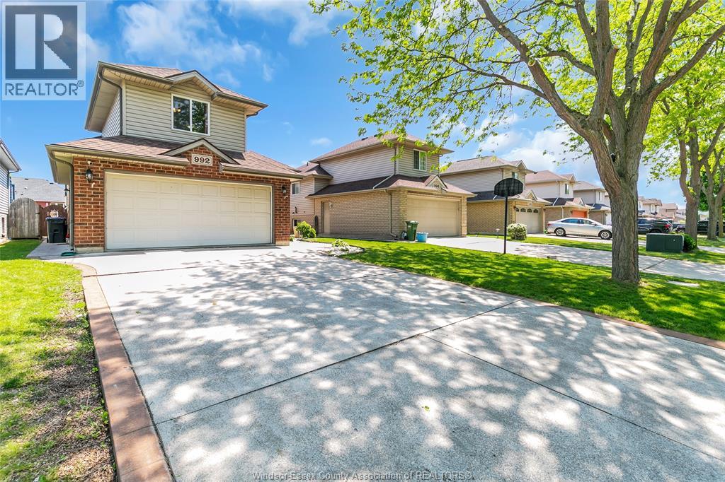 992 WHISTLER COURT - 2