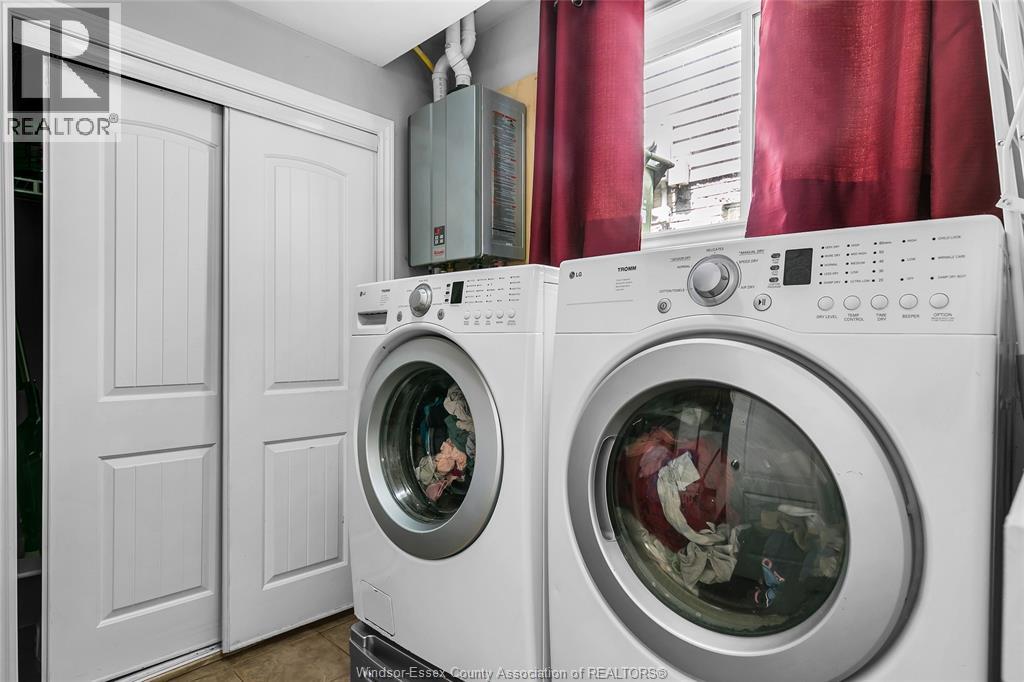 992 WHISTLER COURT - 30