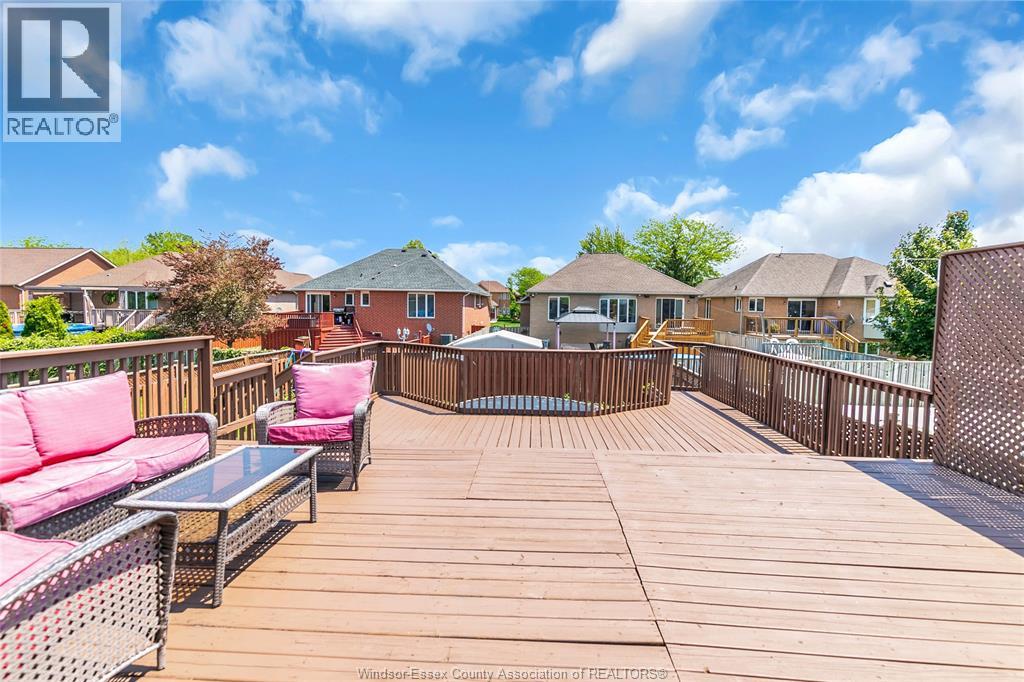 992 WHISTLER COURT - 31