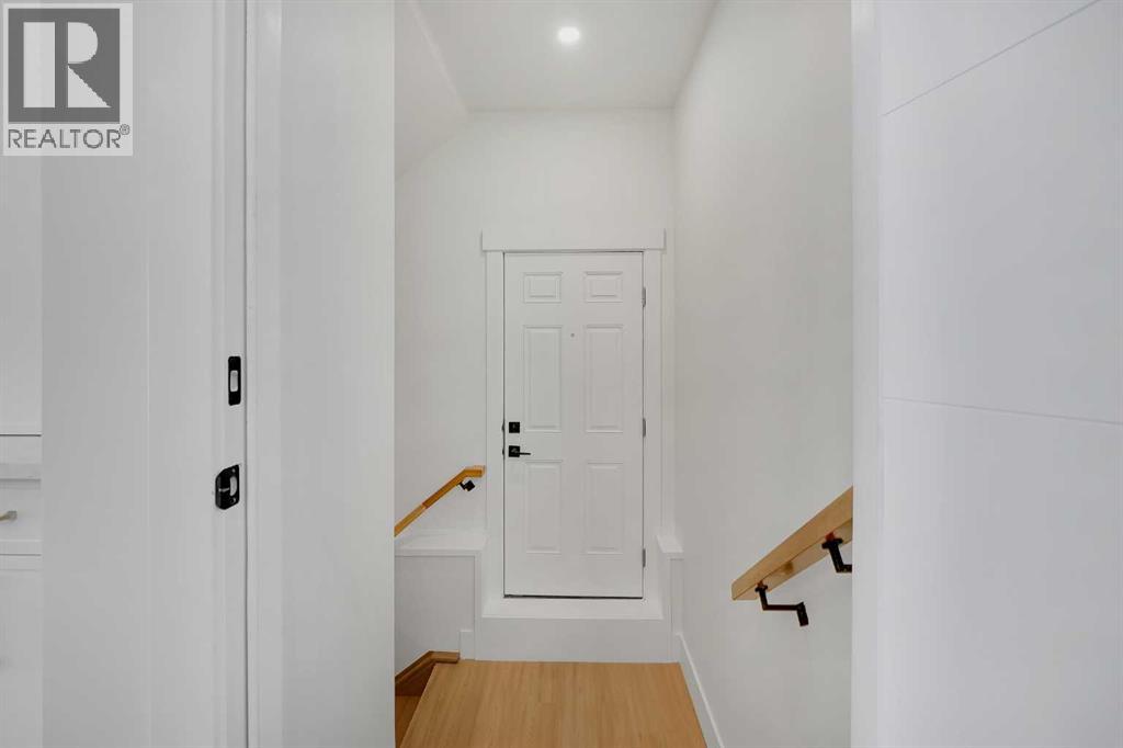518 34A Street NW — photo 30