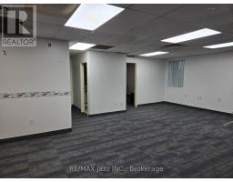 201 - 111 Simcoe Street N, Oshawa, ON L1G4S4 Photo 6